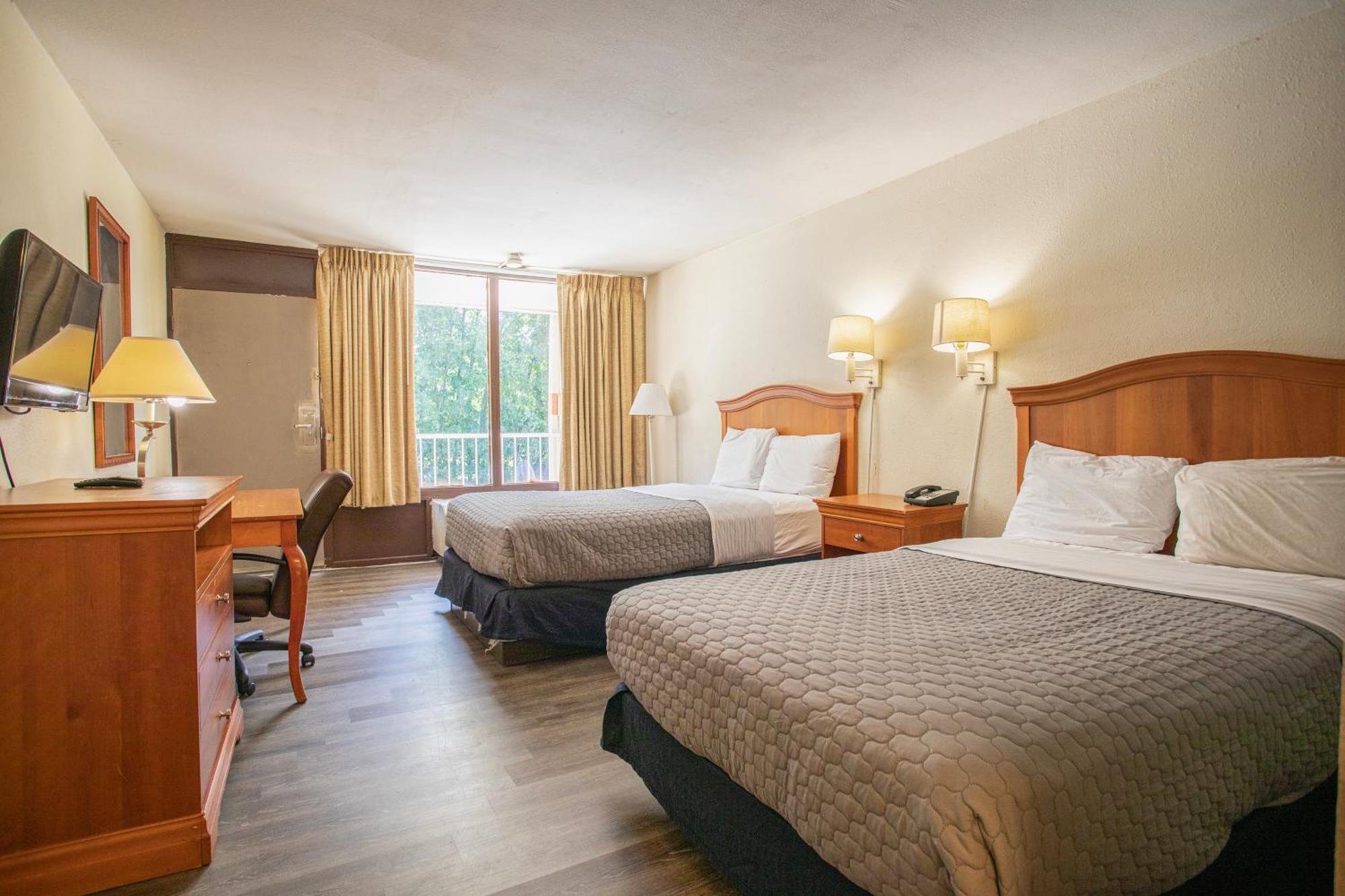 Oyo Hotel Greensboro East I 40 Екстер'єр фото