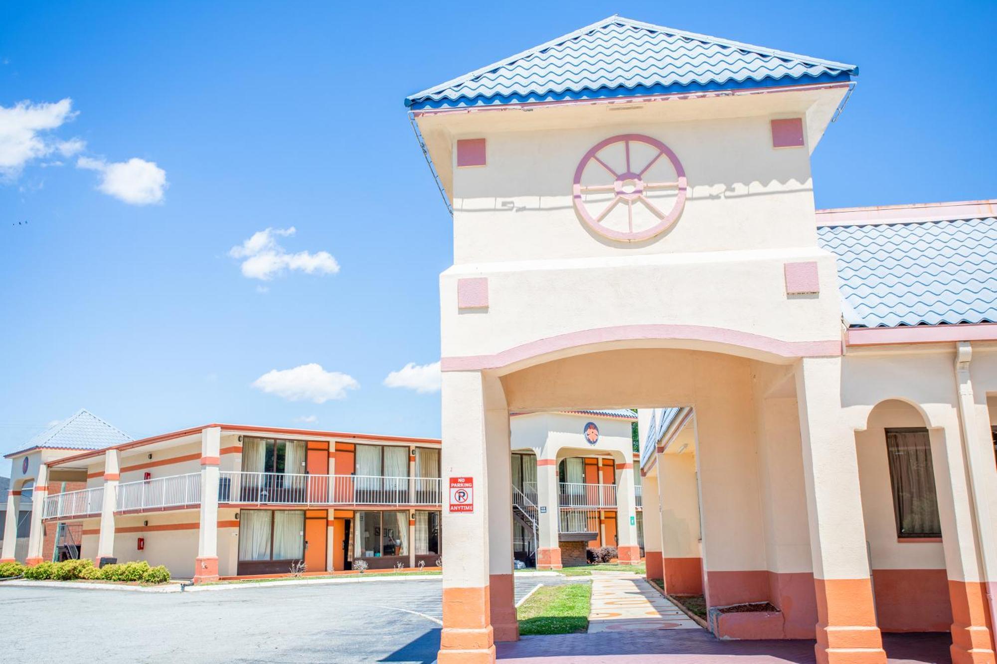 Oyo Hotel Greensboro East I 40 Екстер'єр фото