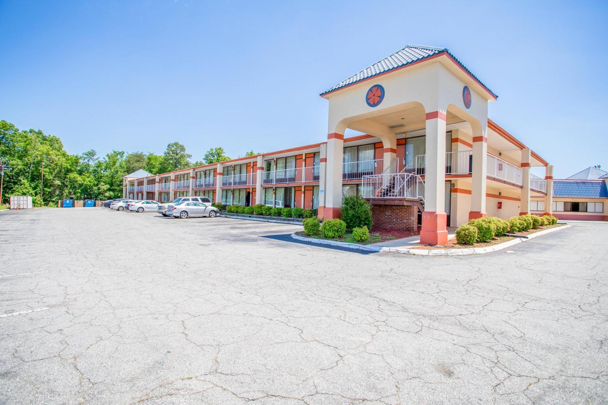 Oyo Hotel Greensboro East I 40 Екстер'єр фото